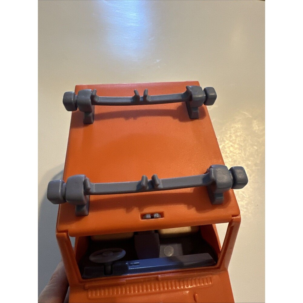 BLUEY Heeler Jeep 4WD FAMILY VEHICLE CAR By Moose Toys Car Orange Hatchback 2018 - Picture 5 of 8